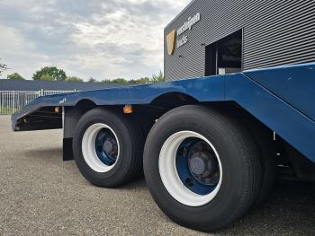 SEMI TRAILER / EXTENDABLE / 2 X STEERING AXLE / WHEEL WELL / RAD MULDE